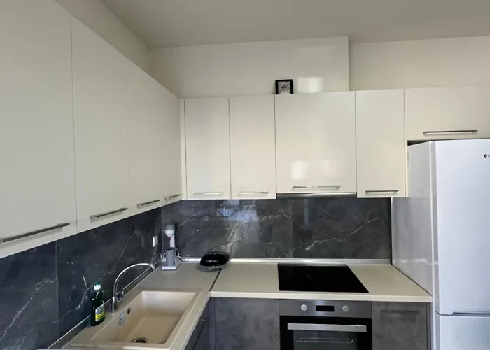 بيت للعطل Adoniss Apartmentss 1 *