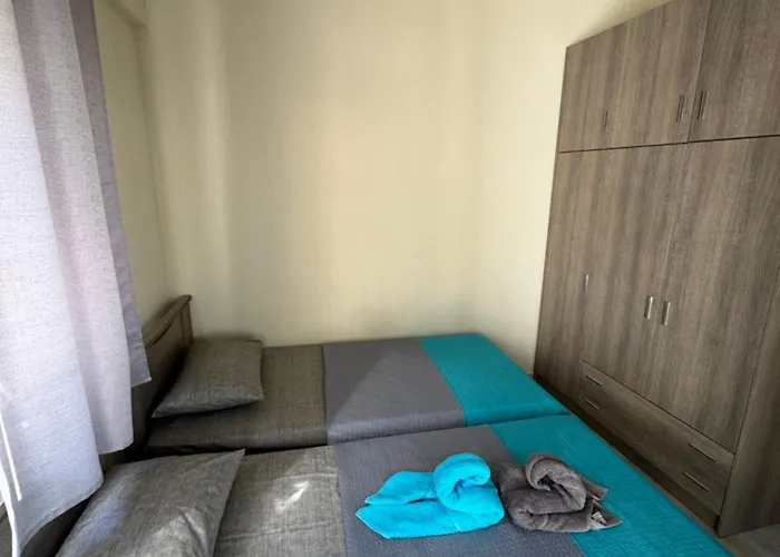بيت للعطل Adoniss Apartmentss 1 باراليا ديونيسيو