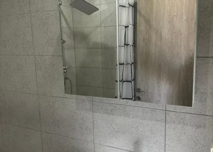 Adoniss Apartmentss 1 باراليا ديونيسيو